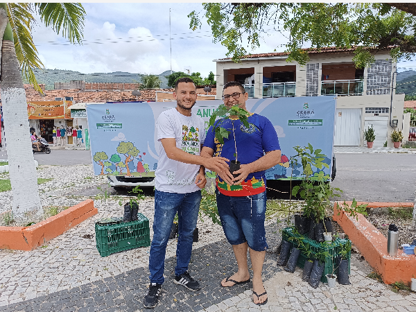 PLANTIO E DISTRIBUIÇÃO DE MUDAS PARA CONSCIENTIZAÇÃO DA POPULAÇÃO NA CONSERVAÇÃO DO MEIO AMBIENTE